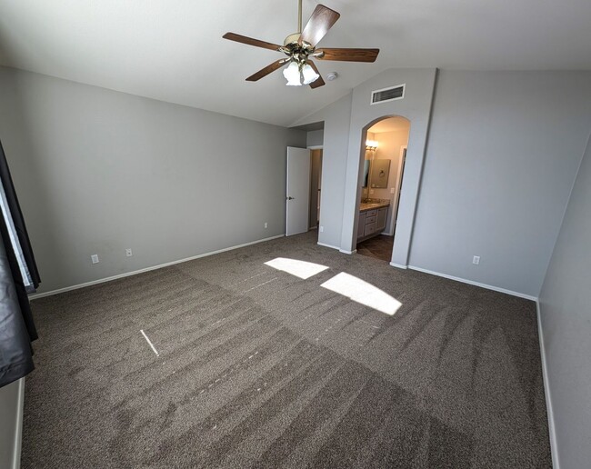 Building Photo - 3 Bedroom Home in the Clemente Ranch Commu...