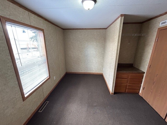Building Photo - 111 S Cedar Dr