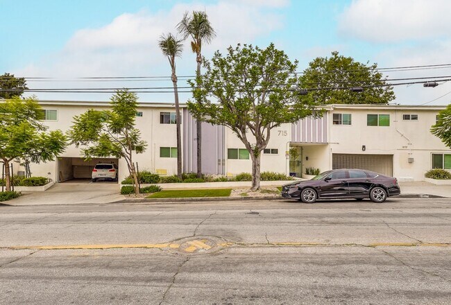 Building Photo - 715 N Marlborough Ave