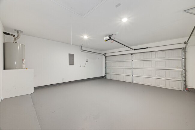 Building Photo - 3808 Moss Hl Rd