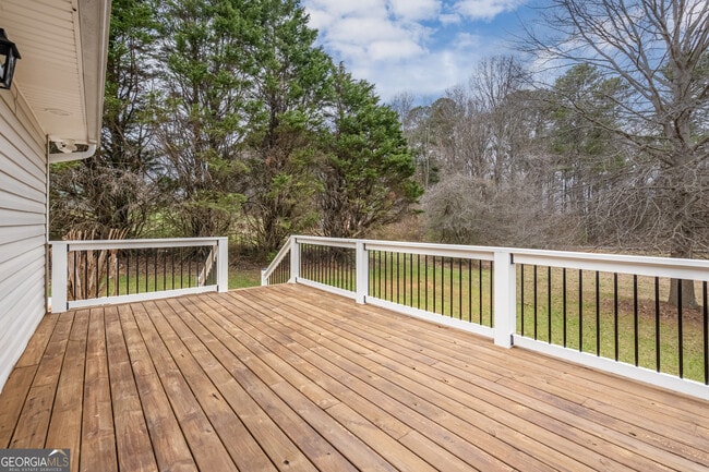 Building Photo - 26 Jennifer Ln