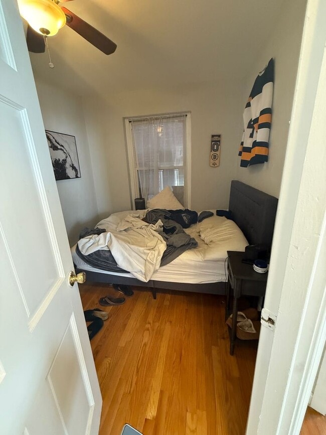 Building Photo - Check out this 2 bed in the North End...