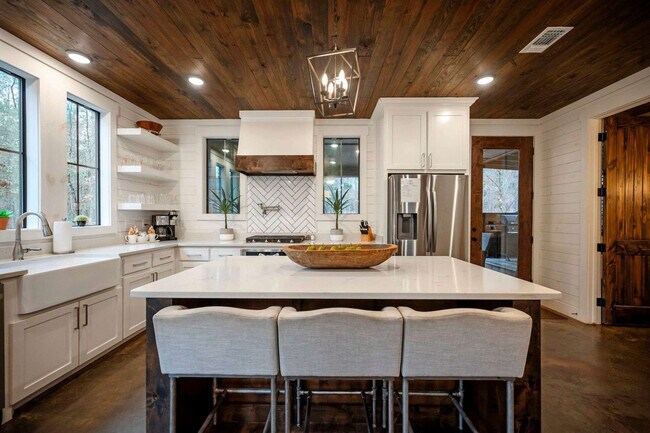 Building Photo - 295 Apple Rdg Ln