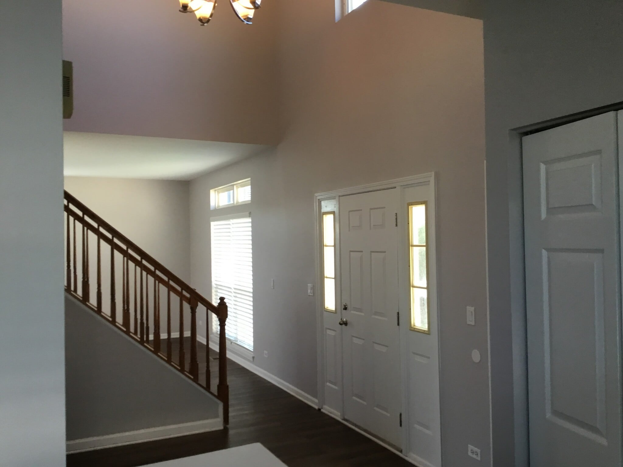Building Photo - 211 Tanglewood Ct