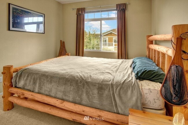 Building Photo - 544 241st Ln SE