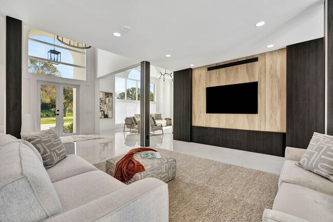 Building Photo - 7693 Steeplechase Dr