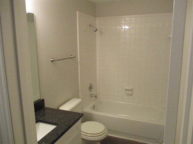 Building Photo - 6303 Tall Canyon Ct