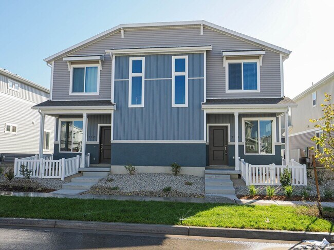 Primary Photo - Saratoga Springs Twin Home