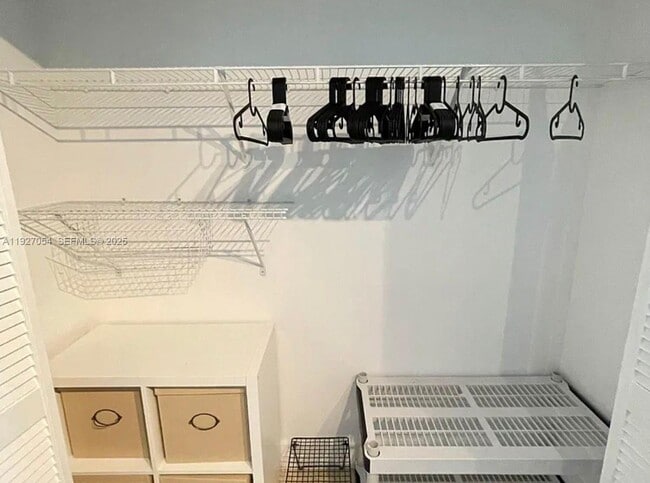 Building Photo - 253 NE 2nd St