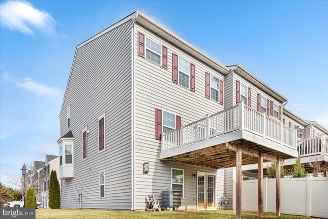 Building Photo - 139 Hornbeam Dr