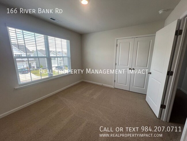 Building Photo - 166 River Bank Rd