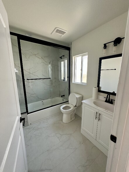 Building Photo - 13821 Enadia Way