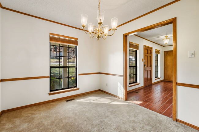 Building Photo - Beautiful 3 Bed / 2 Bath Home in Fort Smith (0.73 Acre Lot)