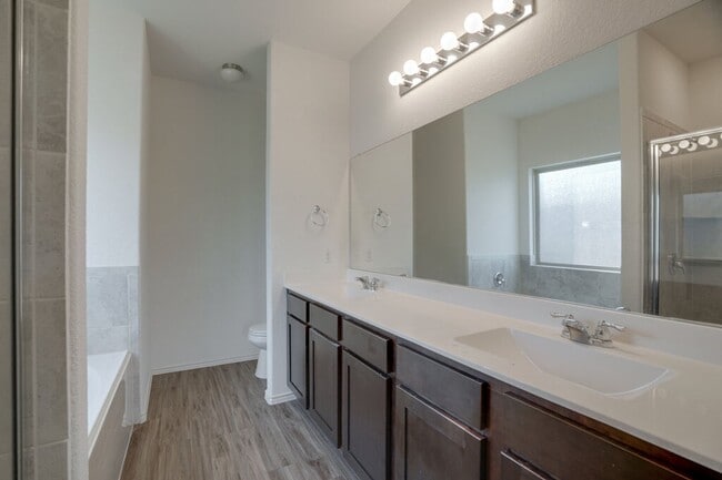 Building Photo - 21517 Quick Fox Dr