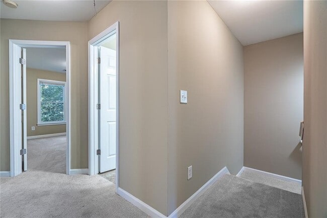 Building Photo - 3284 Sheffield Cir