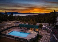 Building Photo - Heavenly Condo For Rent