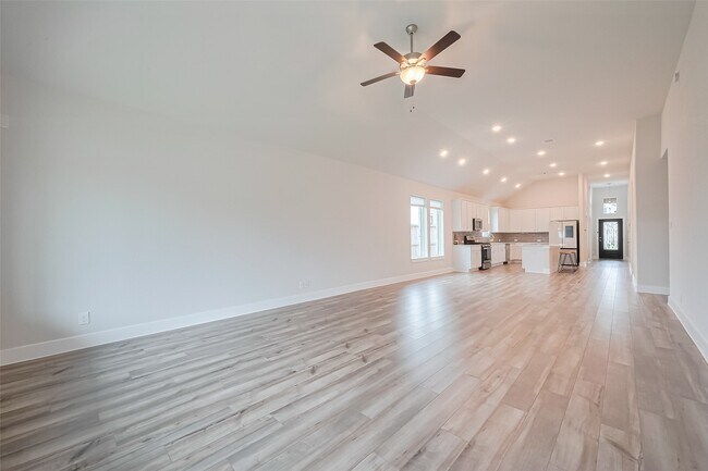 Building Photo - 200 Catalina Cove Dr
