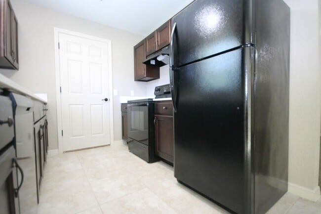 Building Photo - BEAUTIFUL 3 Bd/2Ba Home!!