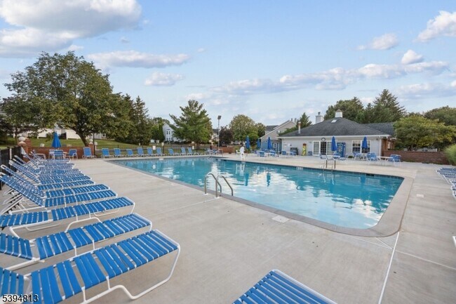 Building Photo - 1902 Bayley Ct