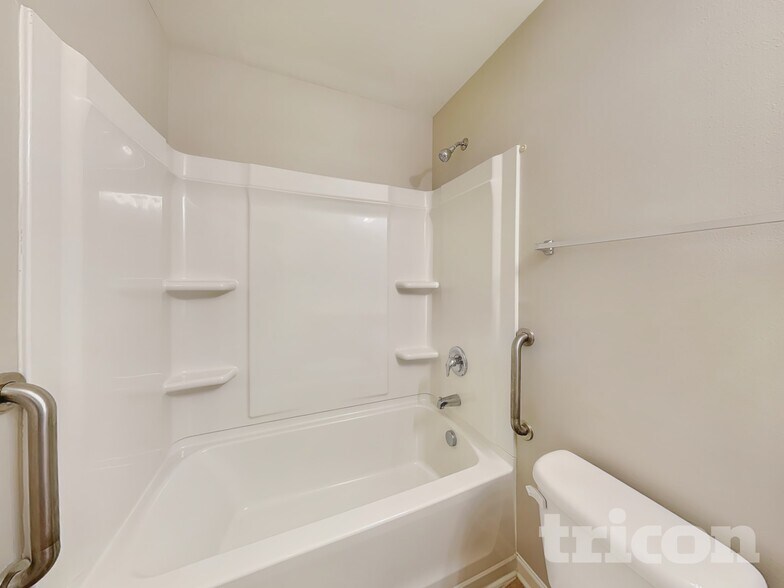 Building Photo - 4976 Mt Hope Dr