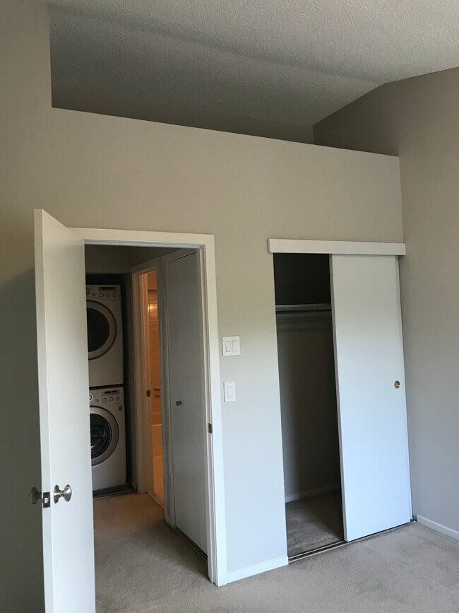 Building Photo - 11741 Summerchase Cir