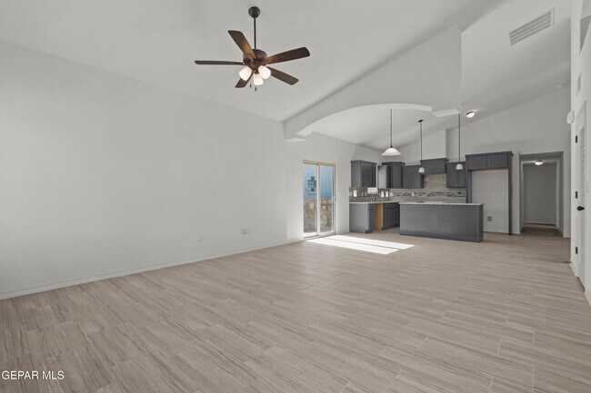 Building Photo - 13853 Summer Story Ave