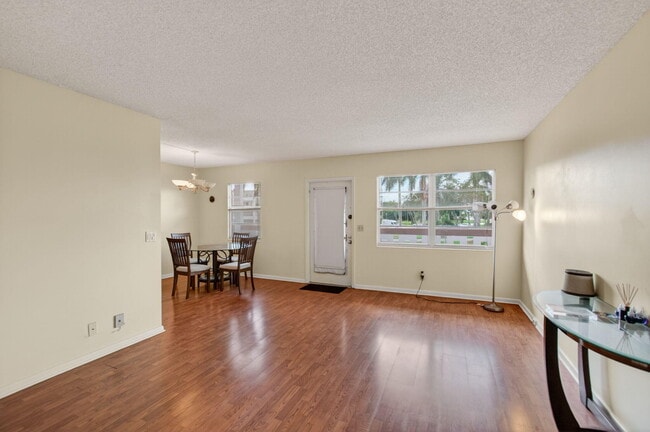 Building Photo - 2015 Cornwall A