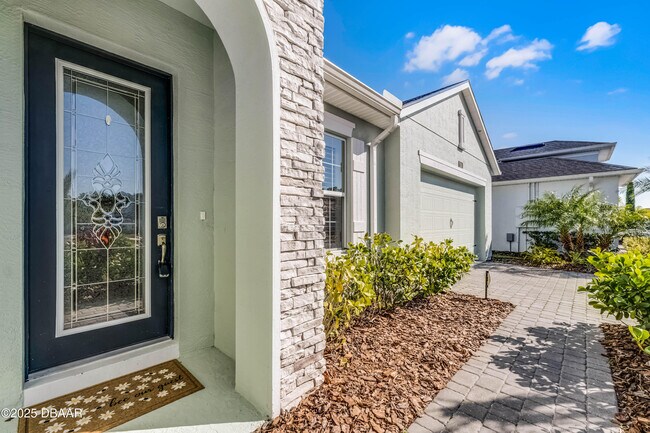 Building Photo - 636 Mosaic Blvd