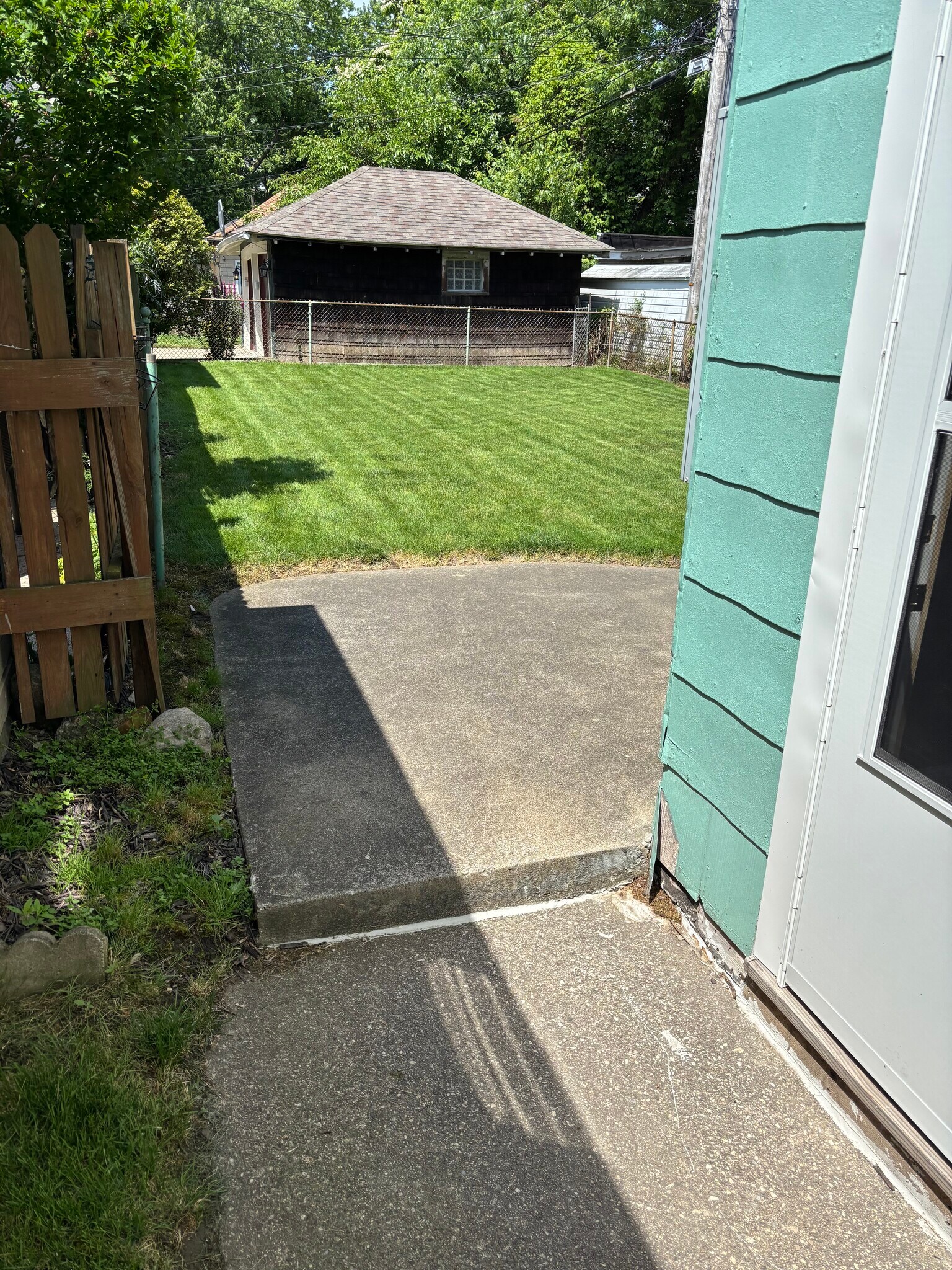 Backyard - 742 Richmond Ave