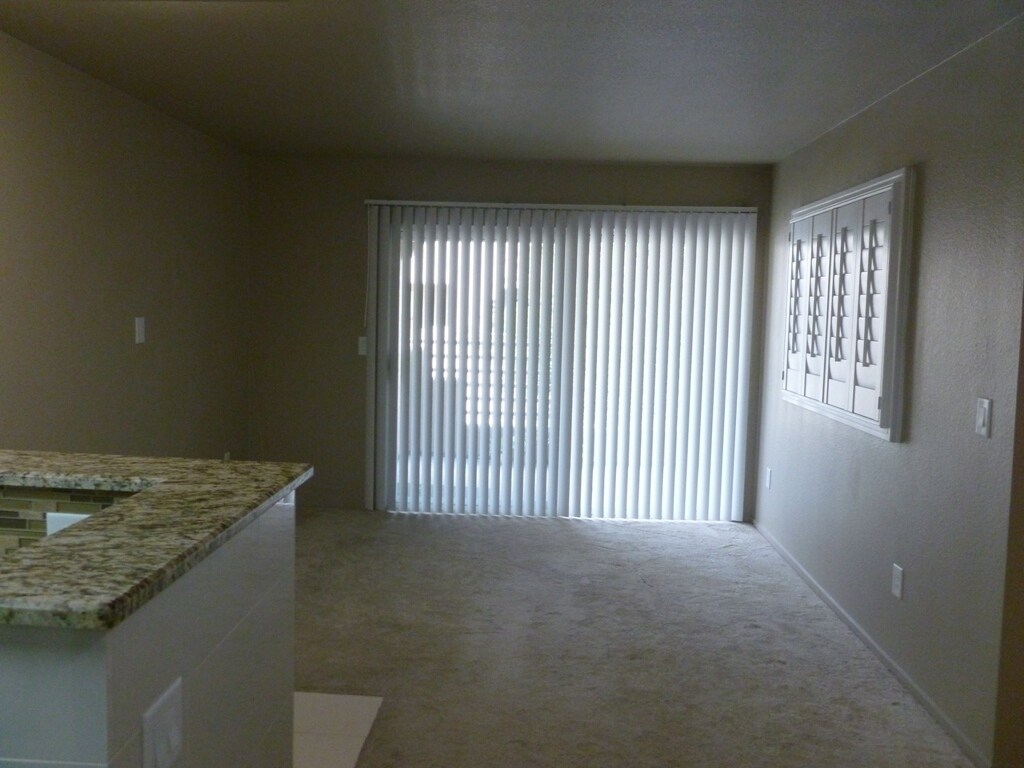 Building Photo - 1908 Tierra Vista Dr