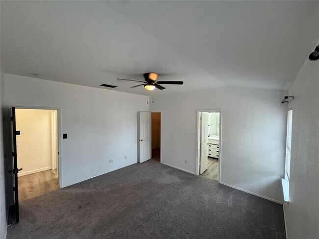 Building Photo - 2802 Greenlee Dr