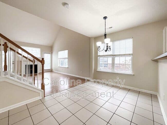 Building Photo - 217 Arlington Downs Blvd