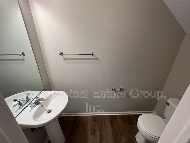 Building Photo - 8428 Clayhurst Dr