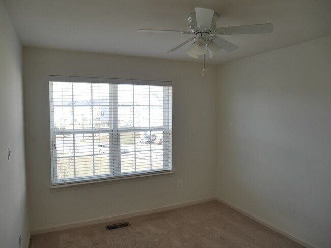 Building Photo - Large End-Unit Townhome- Owings Mills, MD