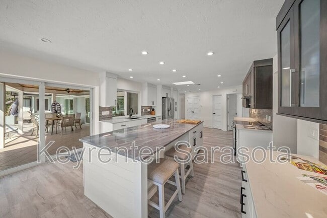 Building Photo - 8560 Heron Lagoon Cir