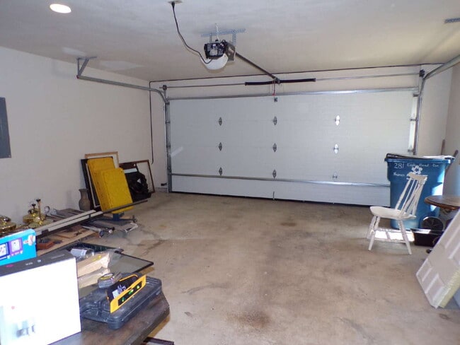 Primary Photo - Furnished 3 bedroom, 3.5 bath