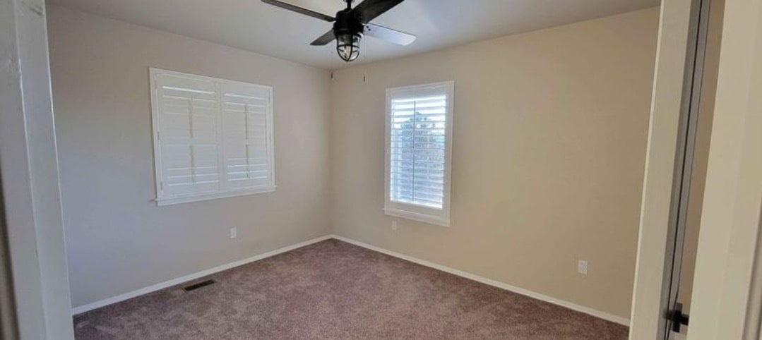 Building Photo - 5727 Cross Creek Dr