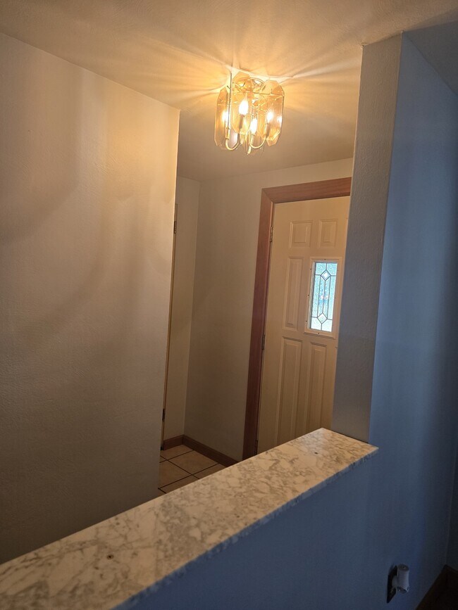 Building Photo - 68 Lilmont Dr