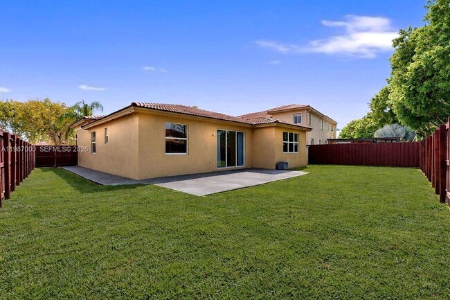 Building Photo - 2014 NE 38th Rd