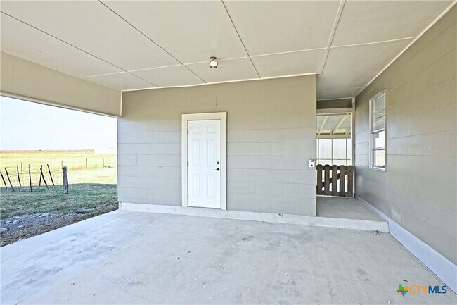 Building Photo - 4706 Dreibrodt Rd