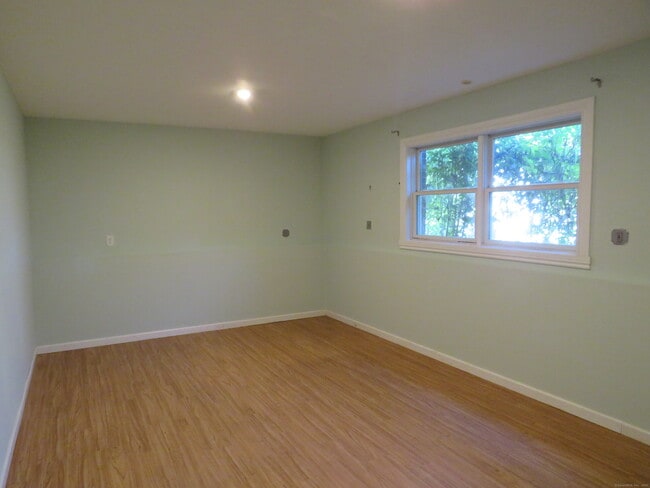 Building Photo - 15 Hayestown Heights