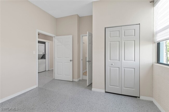 Building Photo - 2740 35th Ave NE