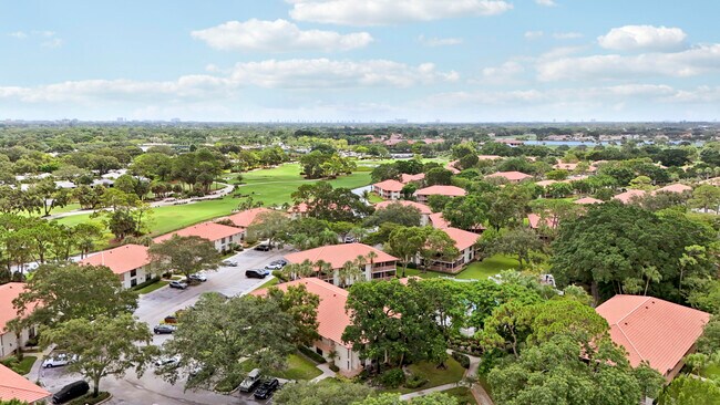 Building Photo - 606 Brackenwood Cove