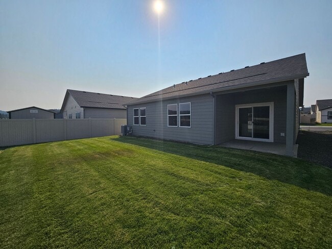 Building Photo - New build! October rent free