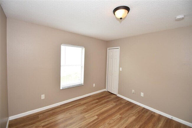 Building Photo - 7 Ryarbor Dr