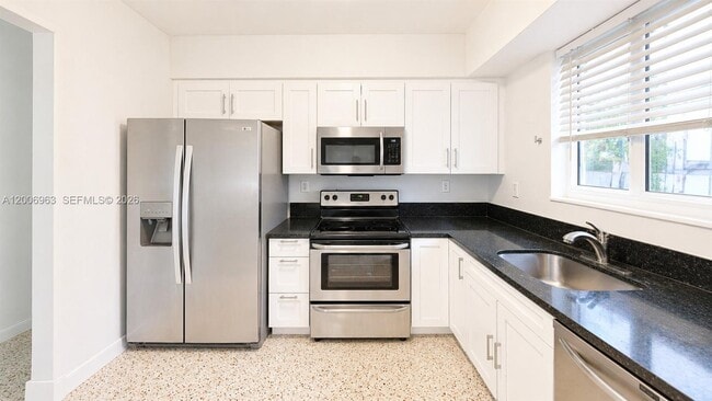 Building Photo - 3630 Percival Ave