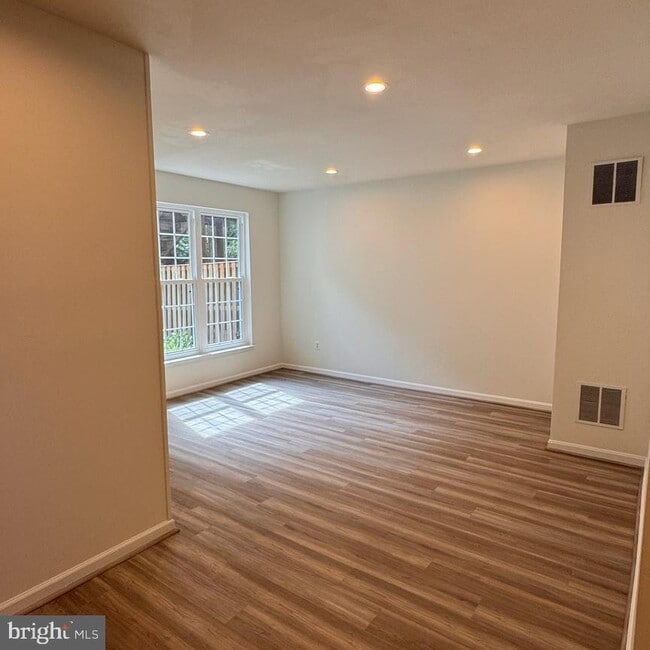 Building Photo - 13642 Flying Squirrel Dr