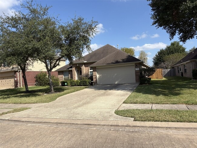 Building Photo - 1909 Highland Point Ct