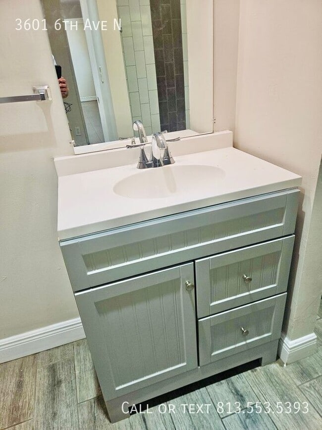 Building Photo - 3601 6th Ave N