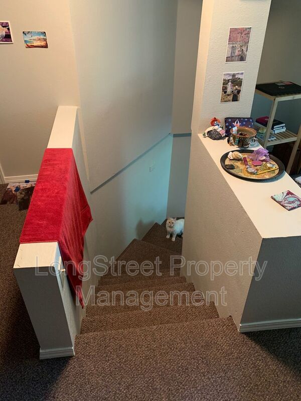 Building Photo - 1012 NW 34th St